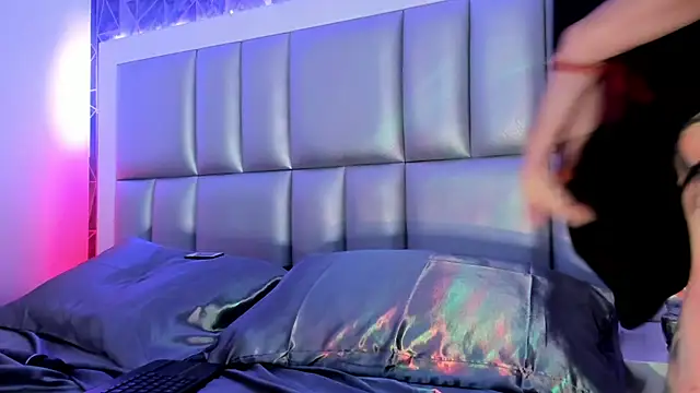 Snapshot of Im_gaia chatting on 4, 3, 2025 Im gaia online show from 4, 3, 2025