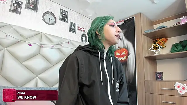 Snapshot of Im_gaia chatting on 26, 10, 2025 Im gaia online show from 26, 10, 2025