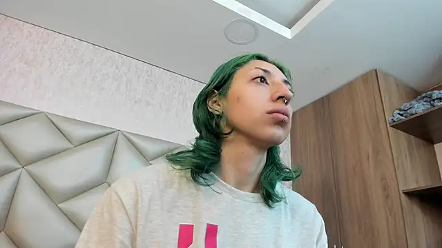 Snapshot of Im_gaia chatting on 9, 11, 2025 Im gaia online show from 9, 11, 2025