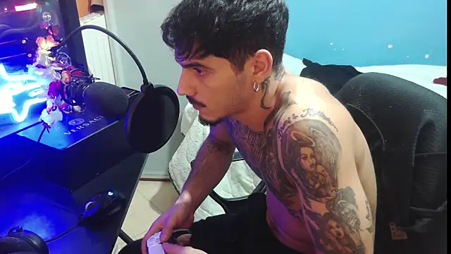 Badboyi1997 online show from 15, 10, 2025