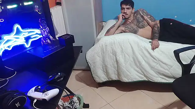 Badboyi1997 online show from 16, 10, 2025