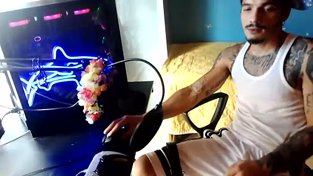 Badboyi1997 online show from 1, 11, 2025