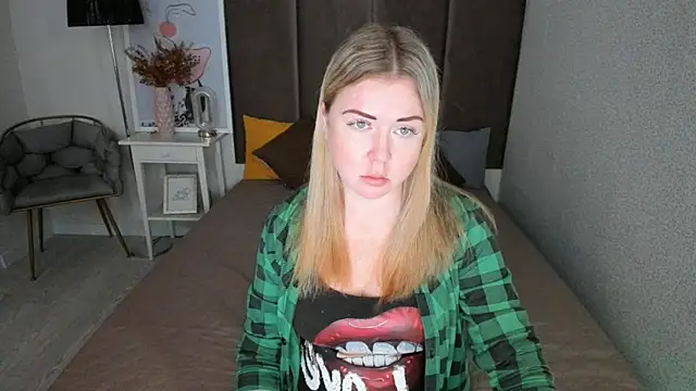 BettyBloom69 online show from 24, 11, 2025