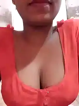 Snapshot of riya_houswife chatting on 2, 12, 2024 riya houswife online show from 2, 12, 2024