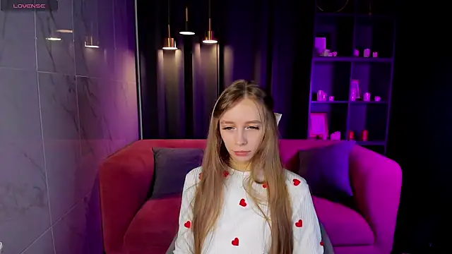 Snapshot of OliviaGentle chatting on 3, 12, 2024 OliviaGentle online show from 3, 12, 2024