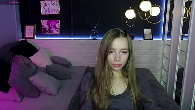 Snapshot of OliviaGentle chatting on 6, 12, 2024 OliviaGentle online show from 6, 12, 2024