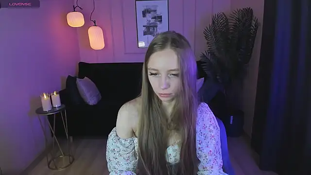 Snapshot of OliviaGentle chatting on 9, 12, 2024 OliviaGentle online show from 9, 12, 2024