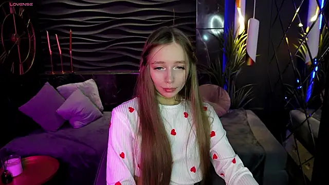 Snapshot of OliviaGentle chatting on 12, 12, 2024 OliviaGentle online show from 12, 12, 2024