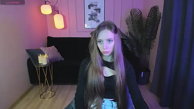 Snapshot of OliviaGentle chatting on 3, 1, 2025 OliviaGentle online show from 3, 1, 2025