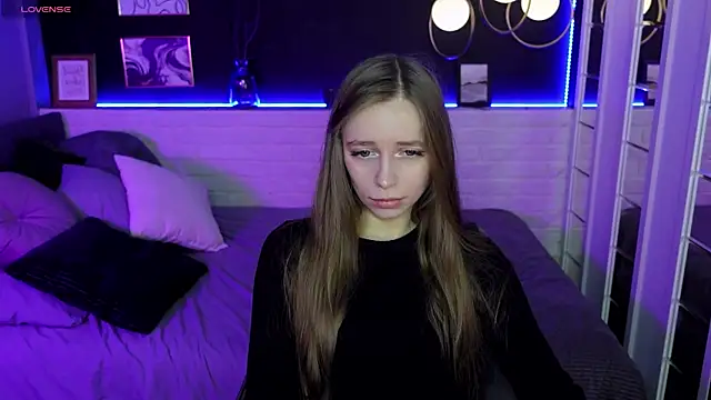 Snapshot of OliviaGentle chatting on 5, 1, 2025 OliviaGentle online show from 5, 1, 2025