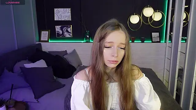 Snapshot of OliviaGentle chatting on 7, 2, 2025 OliviaGentle online show from 7, 2, 2025