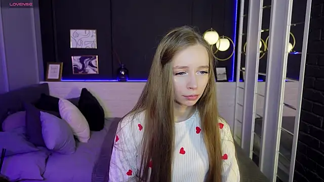 Snapshot of OliviaGentle chatting on 8, 2, 2025 OliviaGentle online show from 8, 2, 2025