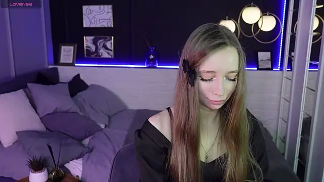 Snapshot of OliviaGentle chatting on 14, 2, 2025 OliviaGentle online show from 14, 2, 2025