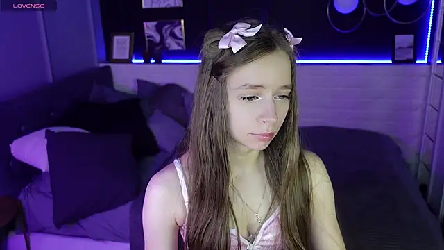 Snapshot of OliviaGentle chatting on 18, 2, 2025 OliviaGentle online show from 18, 2, 2025