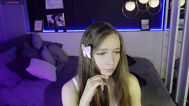 Snapshot of OliviaGentle chatting on 19, 2, 2025 OliviaGentle online show from 19, 2, 2025