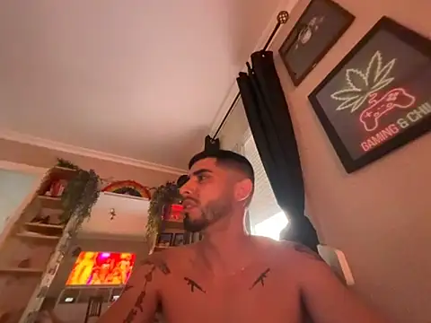 Snapshot of Chicos_defiesta chatting on 13, 9, 2025 Chicos defiesta online show from 13, 9, 2025