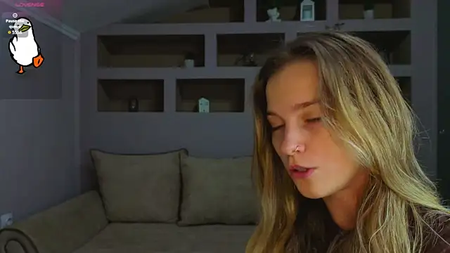 LinaCristonsen online show from 14, 10, 2025