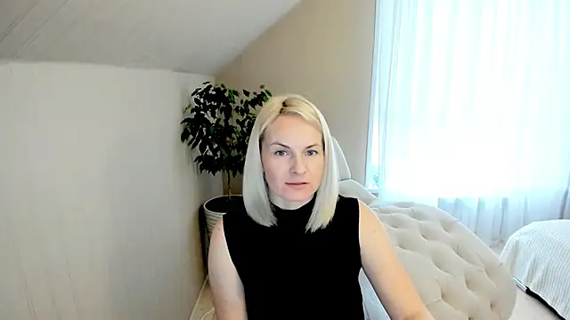 Alicee Gracee online show from 9, 12, 2024