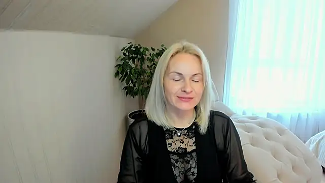 Alicee Gracee online show from 13, 12, 2024