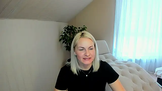 Alicee Gracee online show from 16, 12, 2024
