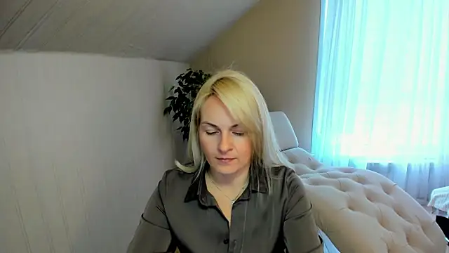 Alicee Gracee online show from 17, 12, 2024