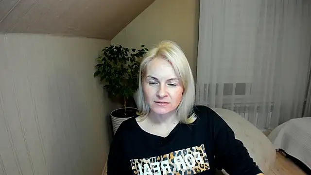 Alicee Gracee online show from 3, 1, 2025
