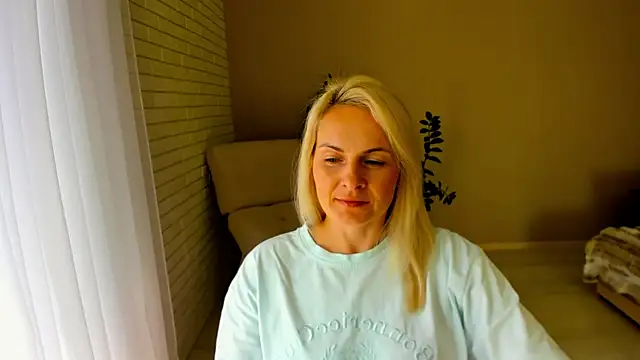 Alicee Gracee online show from 22, 9, 2025