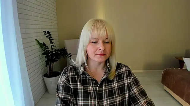 Snapshot of Alicee_Gracee chatting on 9, 2, 2026 Alicee Gracee online show from 9, 2, 2026