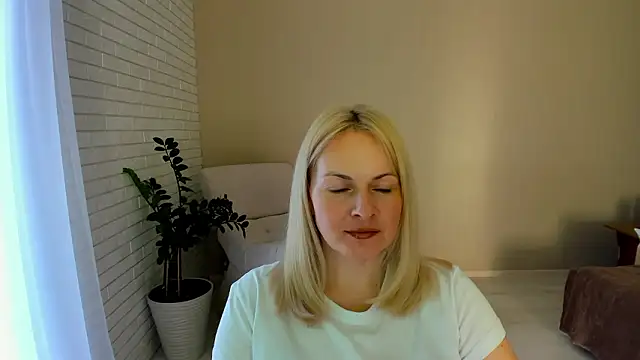 Snapshot of Alicee_Gracee chatting on 11, 2, 2026 Alicee Gracee online show from 11, 2, 2026