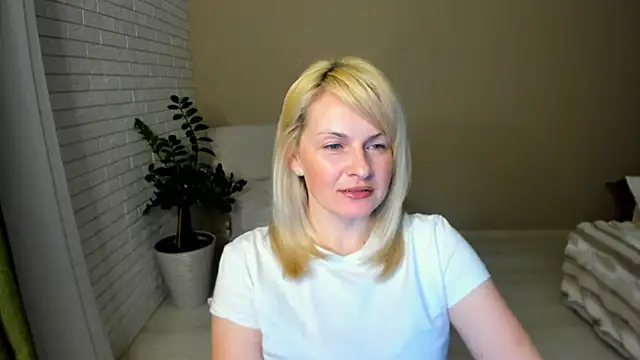 Snapshot of Alicee_Gracee chatting on 24, 2, 2026 Alicee Gracee online show from 24, 2, 2026