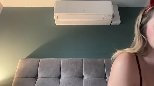 LustfulLuna  online show from 30, 10, 2025