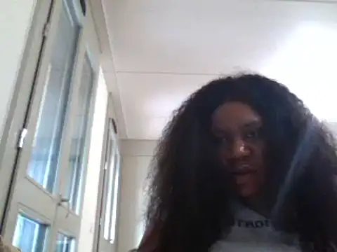 Snapshot of bonbonaumiel chatting on 2, 12, 2024 bonbonaumiel online show from 2, 12, 2024