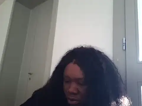 Snapshot of bonbonaumiel chatting on 6, 12, 2024 bonbonaumiel online show from 6, 12, 2024