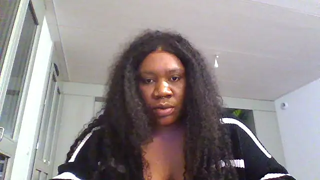 Snapshot of bonbonaumiel chatting on 7, 12, 2024 bonbonaumiel online show from 7, 12, 2024