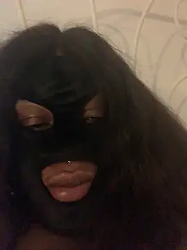 Snapshot of bonbonaumiel chatting on 15, 1, 2025 bonbonaumiel online show from 15, 1, 2025