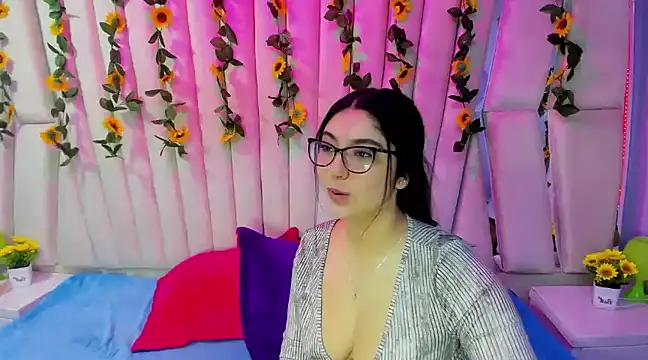 Lucy Anall  online show from 15, 1, 2025