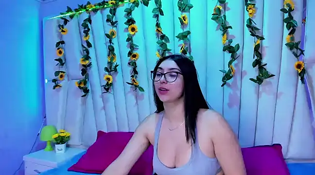 Lucy Anall  online show from 24, 1, 2025