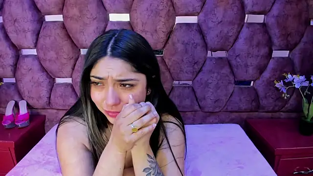 Lucy Anall  online show from 18, 10, 2025