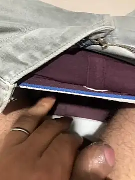 Snapshot of satrr_xxx chatting on 23, 10, 2025 satrr xxx online show from 23, 10, 2025