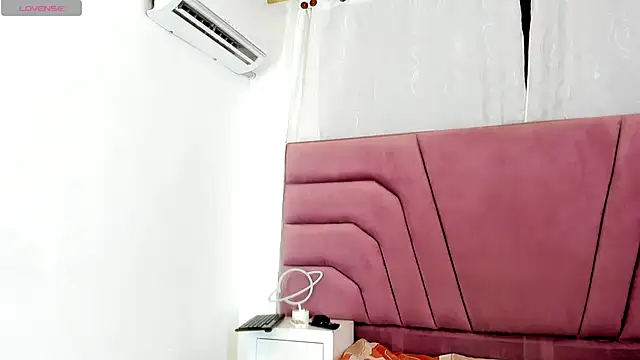 Snapshot of Brianrosex chatting on 28, 10, 2025 Brianrosex online show from 28, 10, 2025