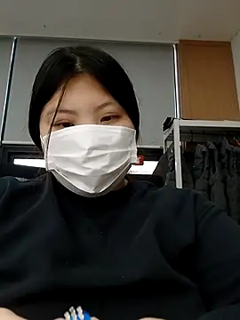 Snapshot of hello098712 chatting on 17, 10, 2025 hello098712 online show from 17, 10, 2025