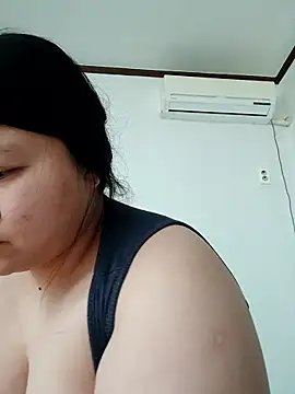 Snapshot of hello098712 chatting on 14, 11, 2025 hello098712 online show from 14, 11, 2025