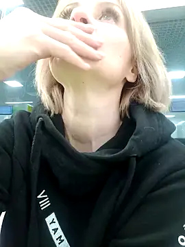 Milen Milf online show from 13, 12, 2024