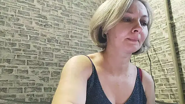 EdithManning online show from 4, 1, 2025