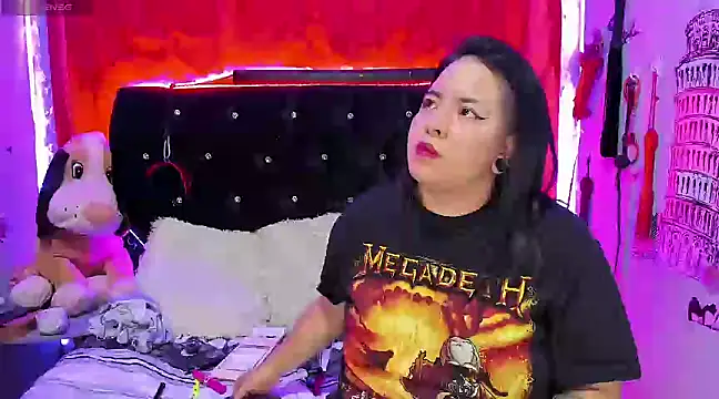 Snapshot of katieeandsharonn chatting on 11, 2, 2025 katieeandsharonn online show from 11, 2, 2025