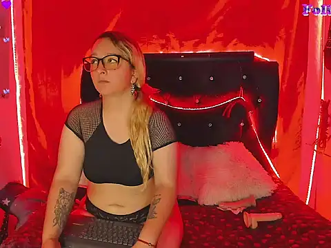 katieeandsharonn online show from 13, 11, 2025