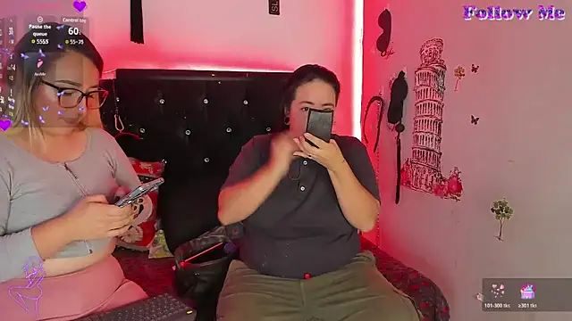 Snapshot of katieeandsharonn chatting on 6, 3, 2026 katieeandsharonn online show from 6, 3, 2026