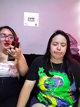 Snapshot of katieeandsharonn chatting on 24, 3, 2026 katieeandsharonn online show from 24, 3, 2026