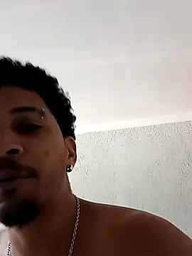 Snapshot of gugao666 chatting on 17, 12, 2024 gugao666 online show from 17, 12, 2024