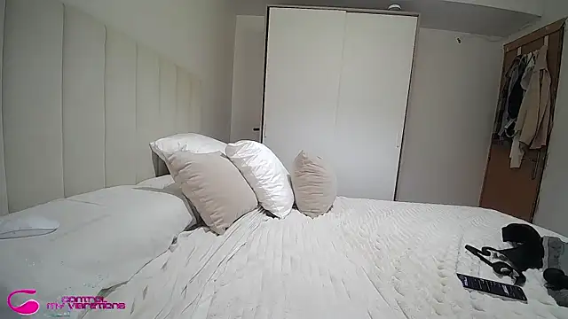 Snapshot of arielfreedomsex chatting on 13, 11, 2025 arielfreedomsex online show from 13, 11, 2025